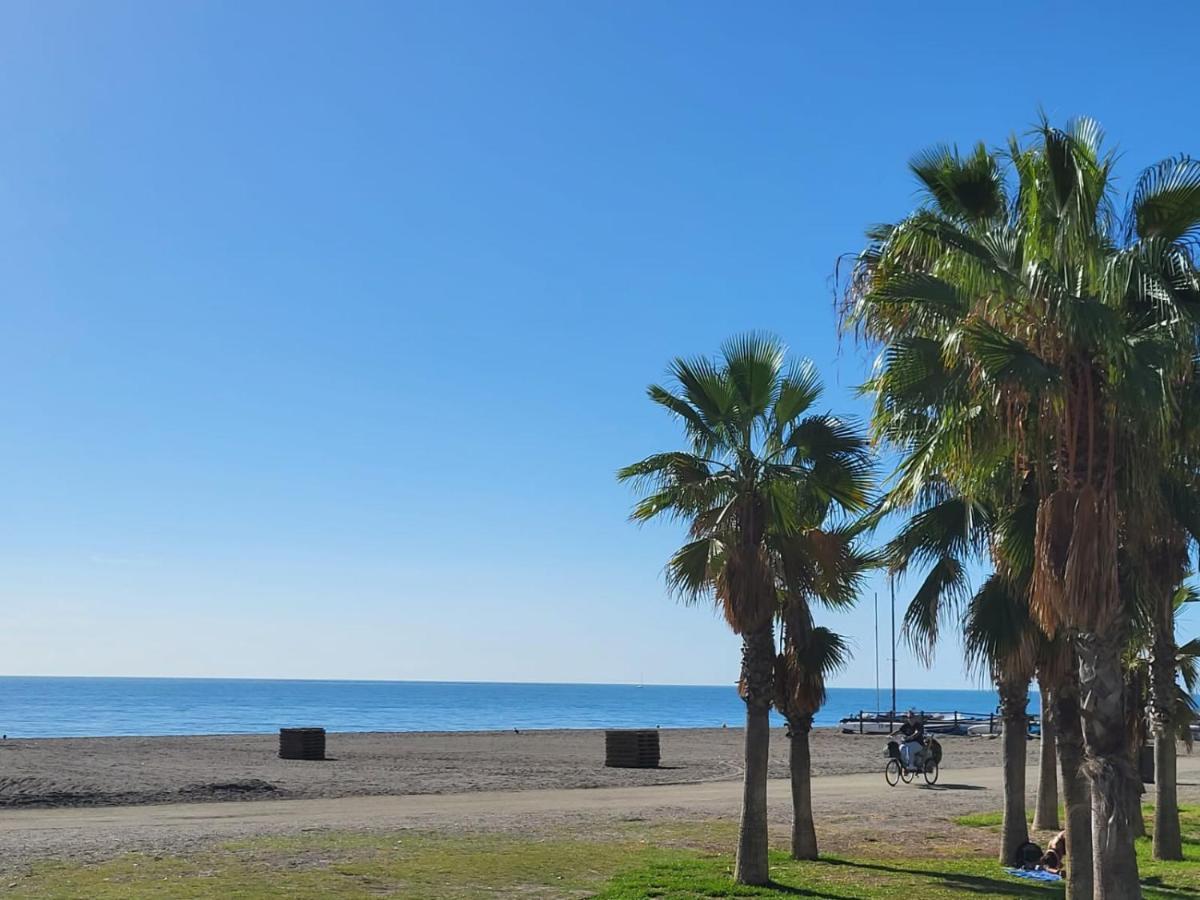 Apartamento Arena Torre Del Mar Bagian luar foto