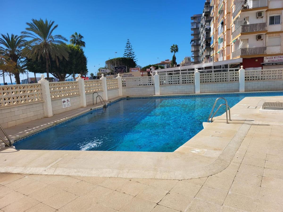 Apartamento Arena Torre Del Mar Bagian luar foto